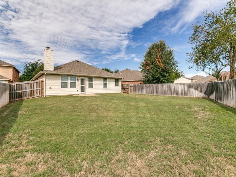 108 Brookbank Court, Crowley TX 76036 - Photo 25
