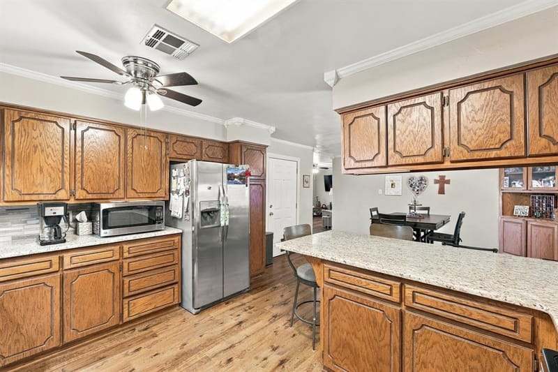 114 Brookshear Drive, Whitesboro TX 76273 - Photo 12