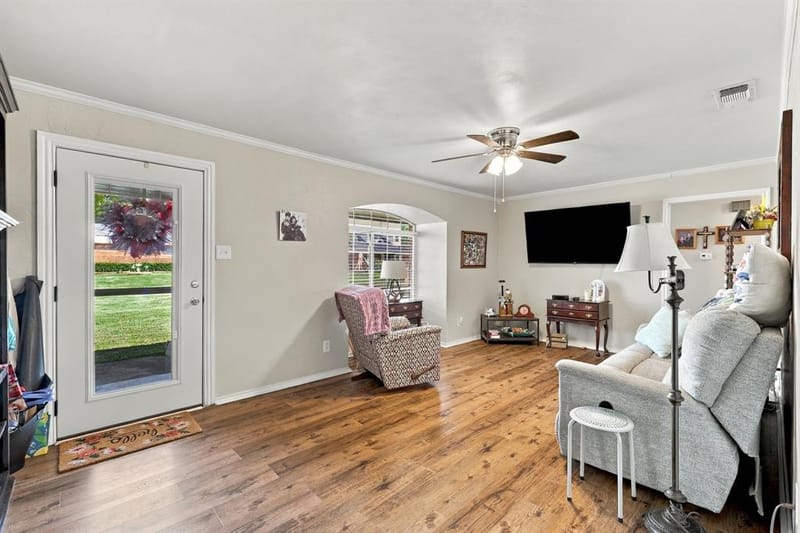 114 Brookshear Drive, Whitesboro TX 76273 - Photo 4