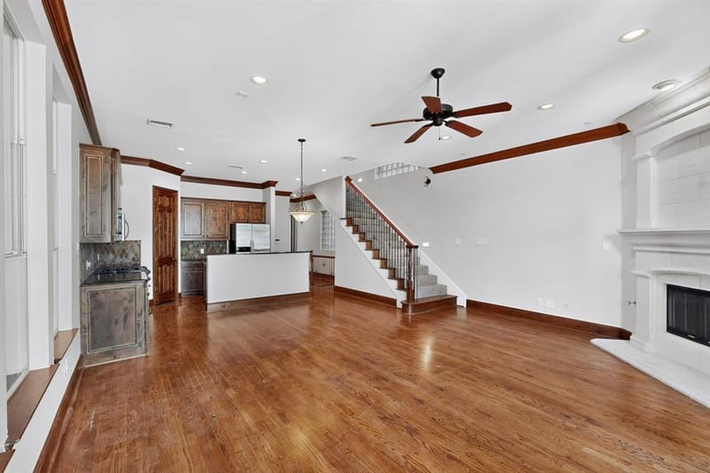 18359 Frankford Lakes Circle, Dallas TX 75252 - Photo 11