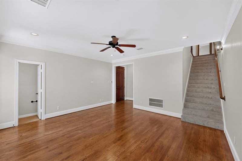 18359 Frankford Lakes Circle, Dallas TX 75252 - Photo 8