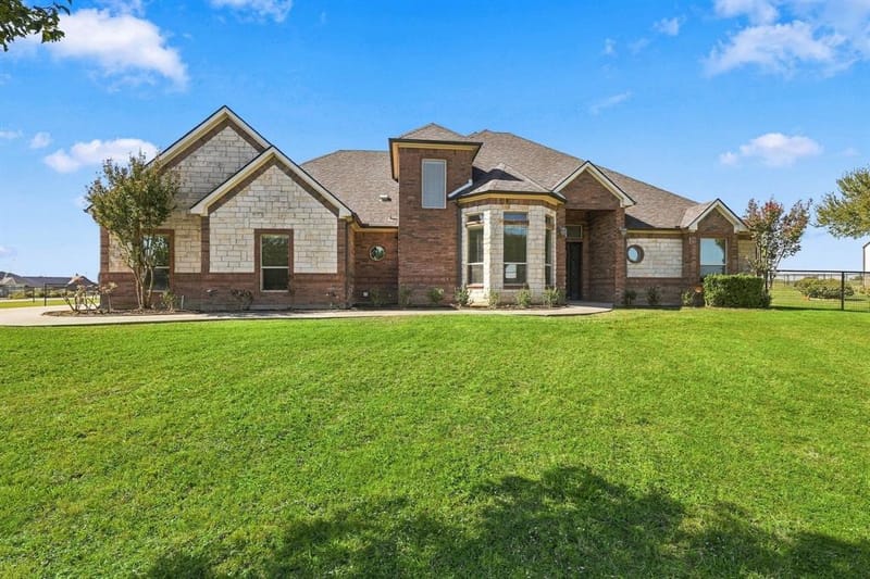 101 Rattling Antler Court, Azle TX 76020 - Photo 3