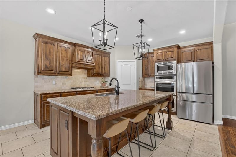 3925 Brookdale Road, Benbrook TX 76116 - Photo 9
