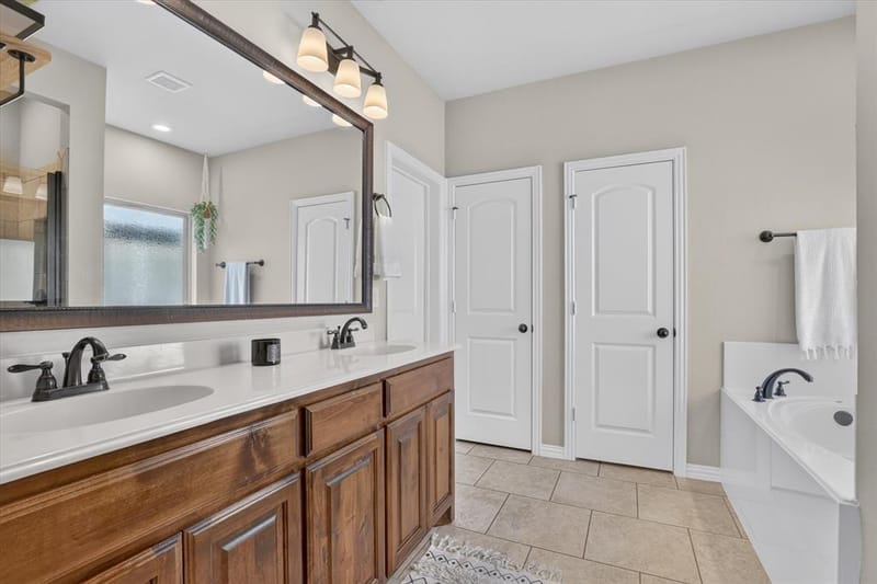 3925 Brookdale Road, Benbrook TX 76116 - Photo 25