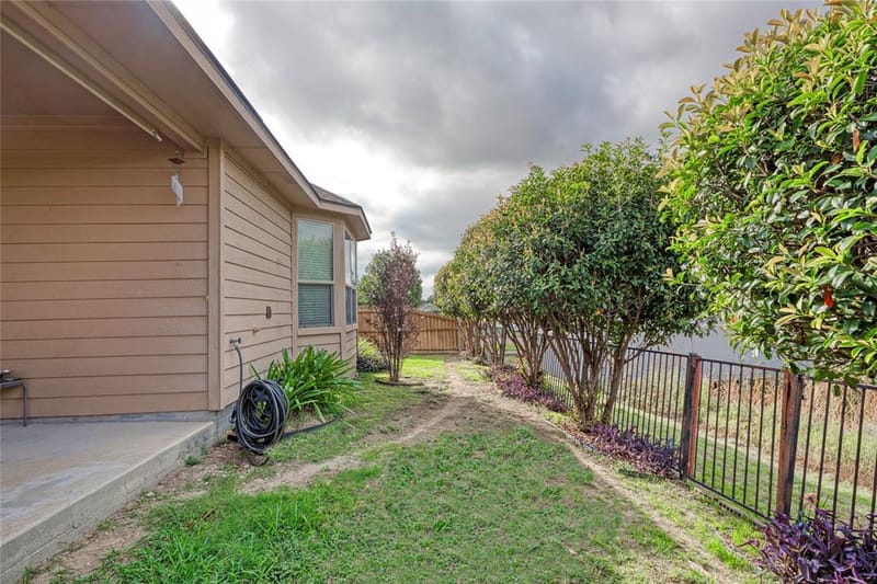 10901 Hawks Landing Road, Fort Worth TX 76052 - Photo 19
