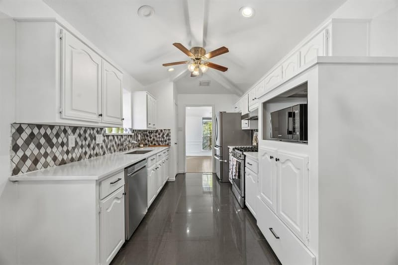 4421 Sterling Lane, Plano TX 75093 - Photo 12