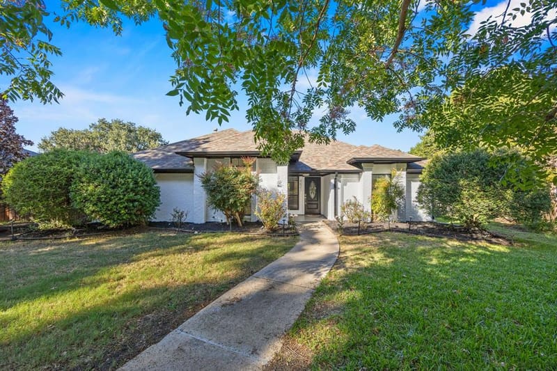 4421 Sterling Lane, Plano TX 75093 - Photo 3
