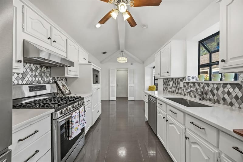 4421 Sterling Lane, Plano TX 75093 - Photo 8