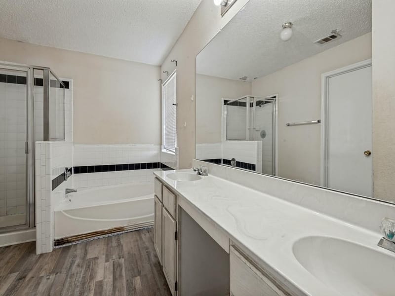 815 Greenridge Drive, Arlington TX 76017 - Photo 23