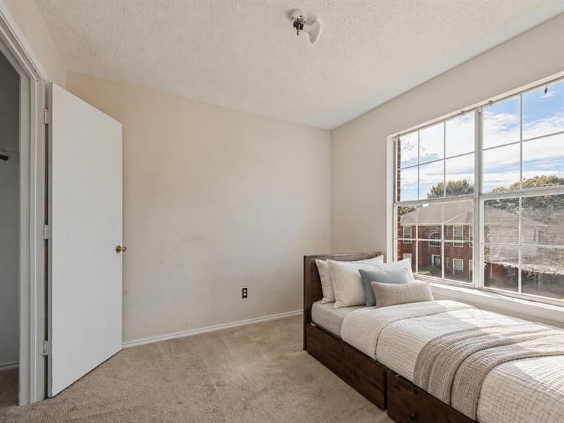 815 Greenridge Drive, Arlington TX 76017 - Photo 21