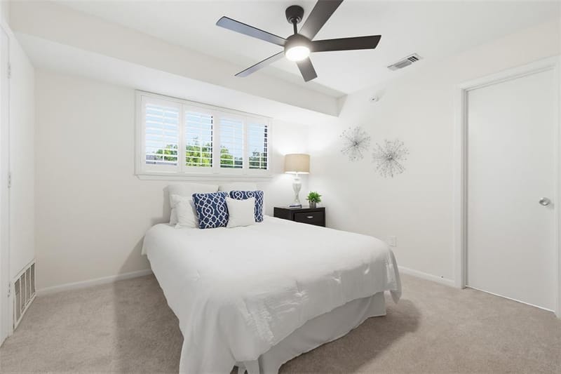 9506 Milltrail Drive, Dallas TX 75238 - Photo 18
