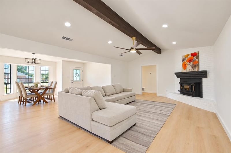 107 Locust Drive, Oak Leaf TX 75154 - Photo 10