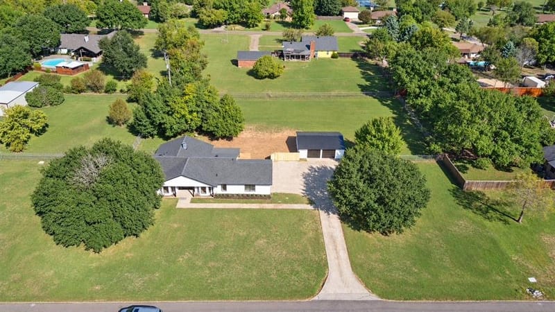 107 Locust Drive, Oak Leaf TX 75154 - Photo 15