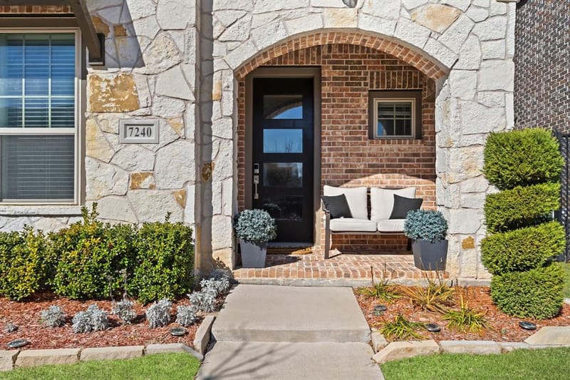 7240 San Saba Drive, McKinney TX 75070 - Photo 2