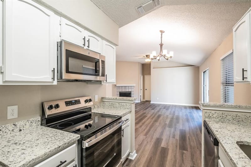 1521 Eastview Street, Fort Worth TX 76134 - Photo 15