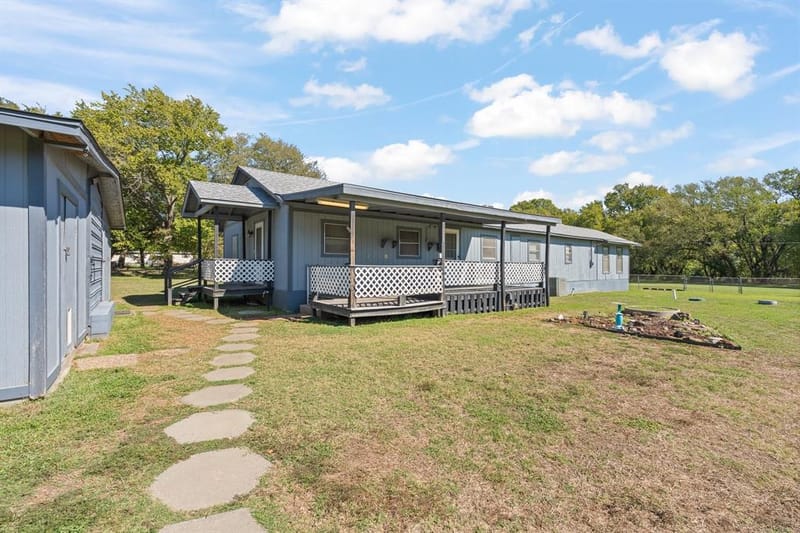 2112 Rustling Elm Street, Burleson TX 76028 - Photo 36