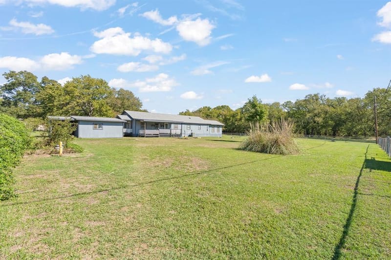 2112 Rustling Elm Street, Burleson TX 76028 - Photo 35