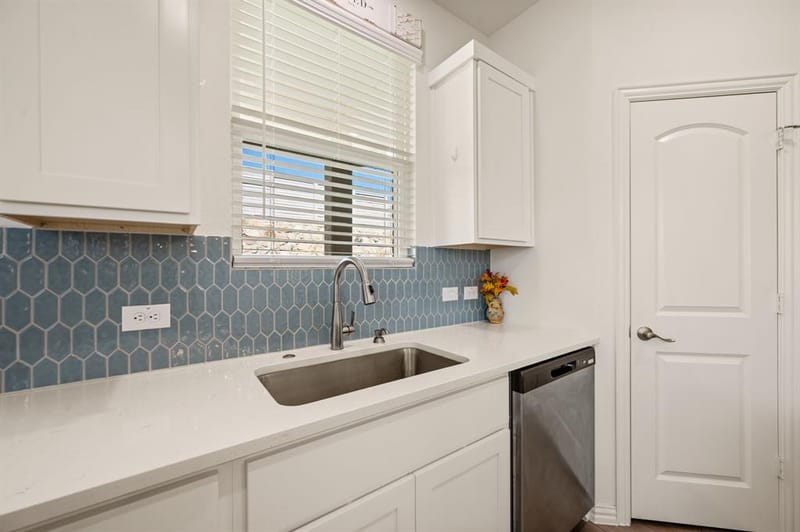 208 Palo Duro Bend, Rhome TX 76078 - Photo 16
