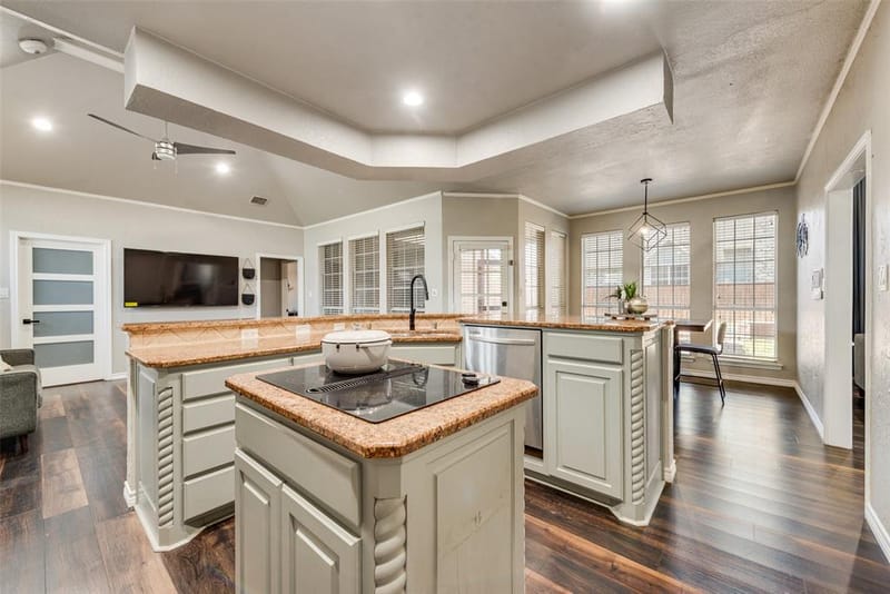 2228 Lorraine Drive, Carrollton TX 75006 - Photo 11