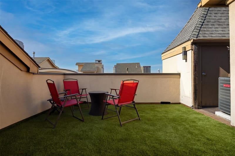 2707 Gaston Avenue, Dallas TX 75226 - Photo 10