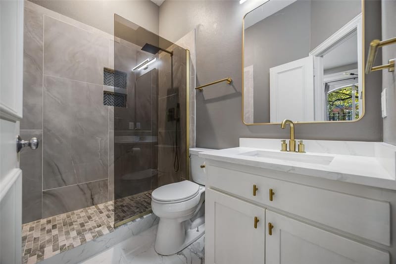 2707 Gaston Avenue, Dallas TX 75226 - Photo 19