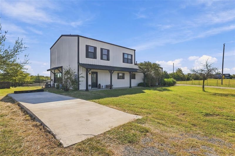 1265 County Road 4642, Trenton TX 75490 - Photo 4