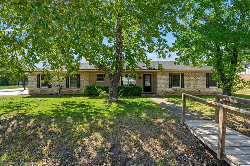 900 N Bunker Drive, Robinson TX 76706