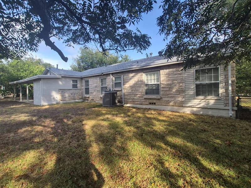 4230 Hillcrest Drive, Waco TX 76710 - Photo 16