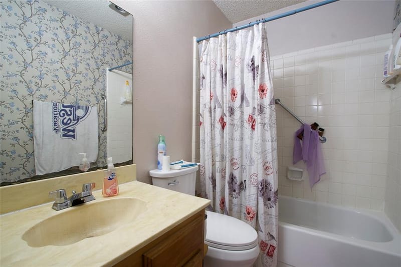 626 Thornwood Trail, Grand Prairie TX 75052 - Photo 9