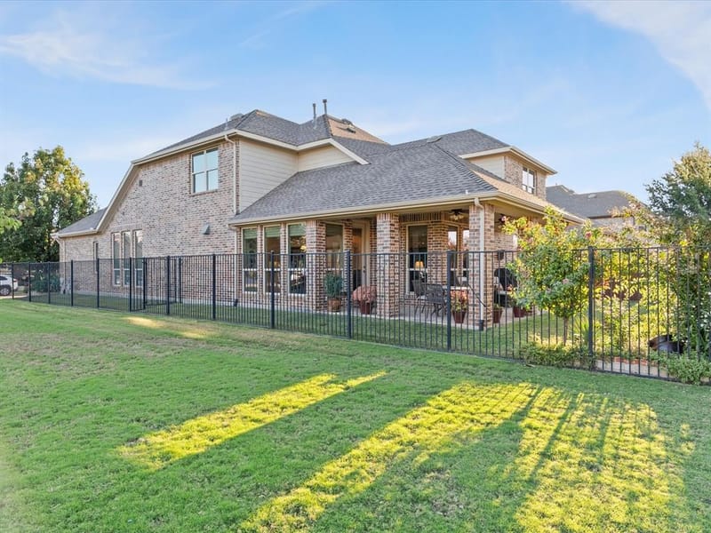 1767 Bluebird Court, Carrollton TX 75010 - Photo 32