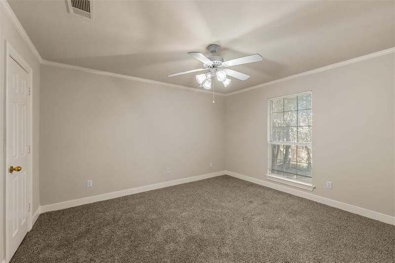201 Pecan Village Circle, Waco TX 76710 - Photo 12