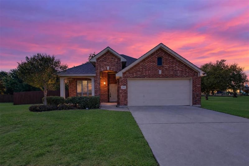 701 Abbey Lane, Midlothian TX 76065