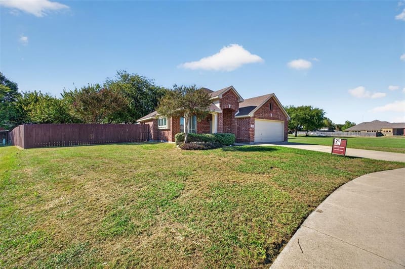 701 Abbey Lane, Midlothian TX 76065 - Photo 5