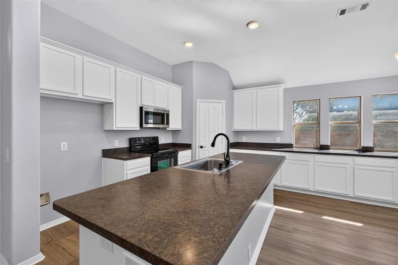 701 Abbey Lane, Midlothian TX 76065 - Photo 14