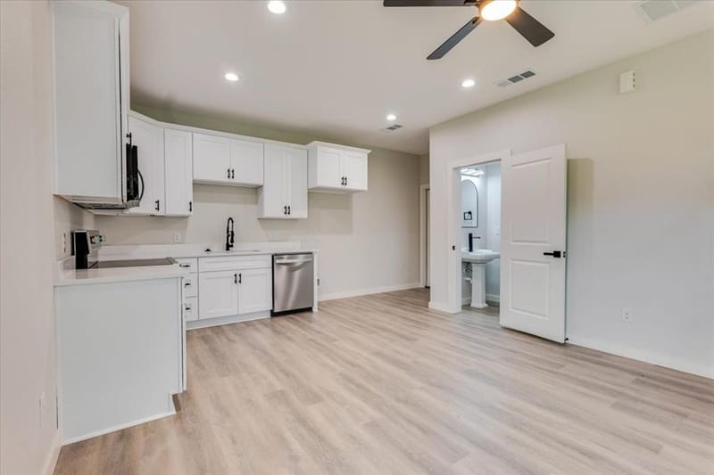 806 N Cates Street, Decatur TX 76234 - Photo 28
