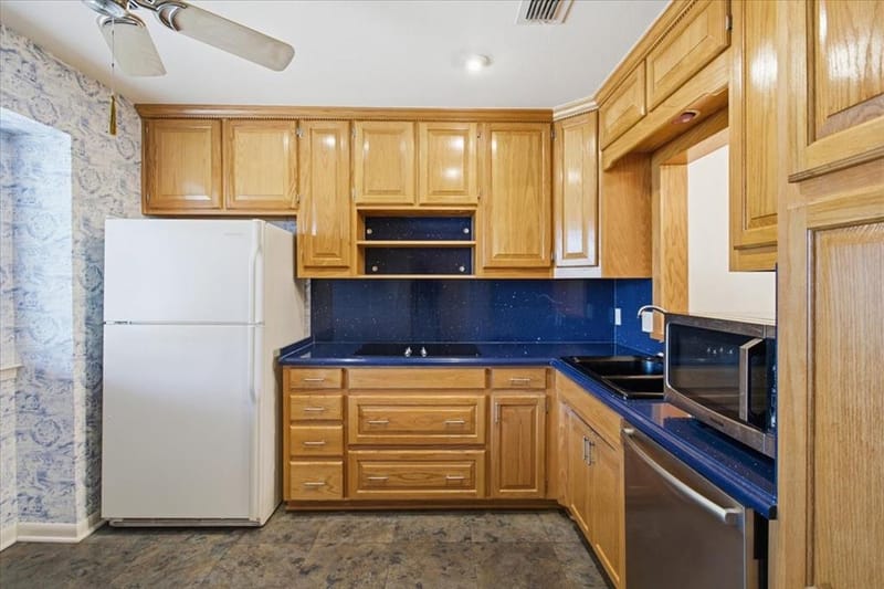 801 W Russell Avenue # 103, Bonham TX 75418 - Photo 7