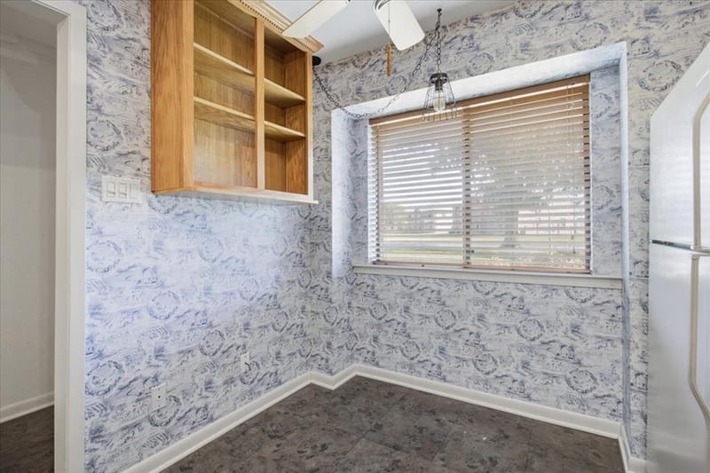 801 W Russell Avenue # 103, Bonham TX 75418 - Photo 5