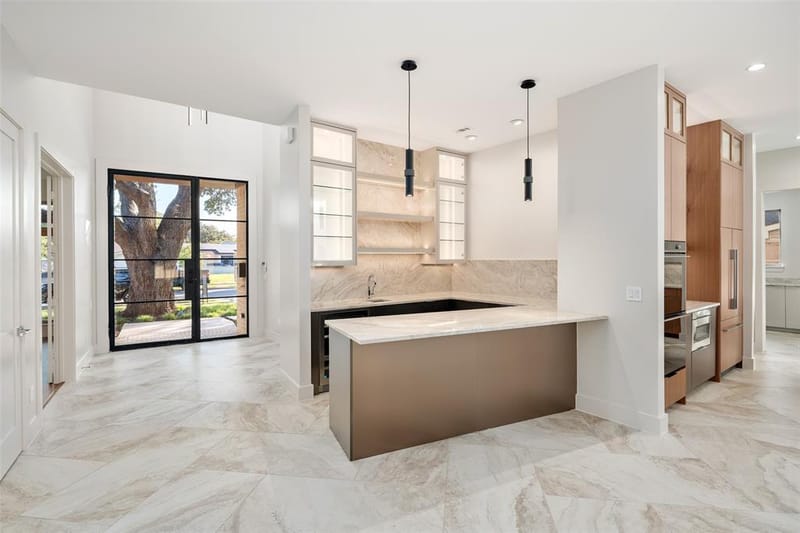 3209 Saint Croix Drive, Dallas TX 75229 - Photo 2