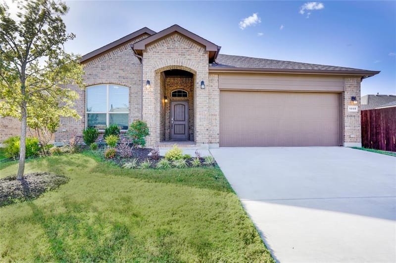 1008 Madelia Avenue, Fort Worth TX 76177