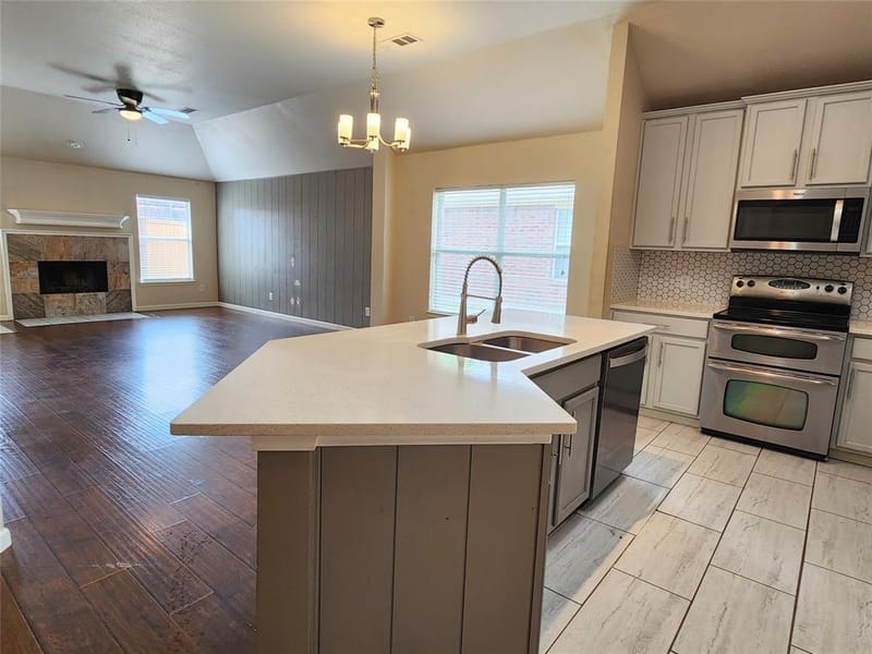 1605 Cardinal Way, Aubrey TX 76227 - Photo 7