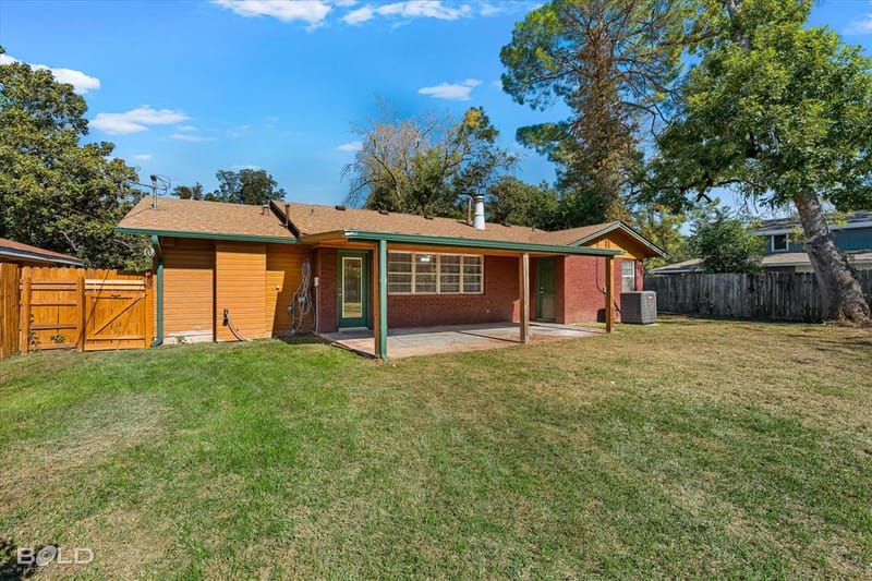 2838 W Cavett Drive, Shreveport LA 71104 - Photo 8