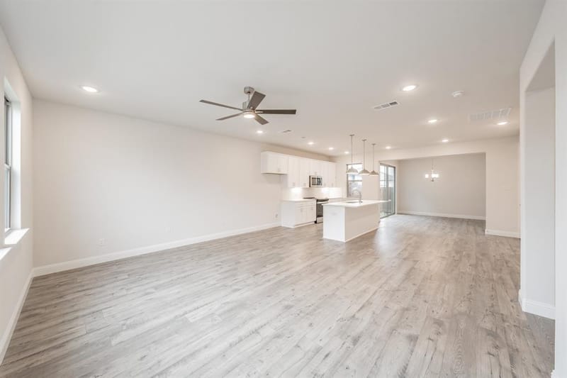 9709 Thorncrown Lane, Fort Worth TX 76179 - Photo 3