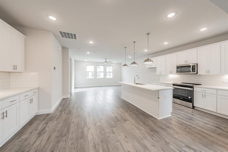 9709 Thorncrown Lane, Fort Worth TX 76179 - Photo 11