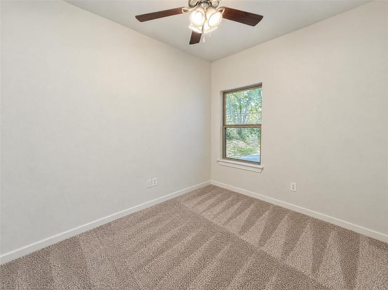 186 S Preston Street, Alvarado TX 76009 - Photo 10