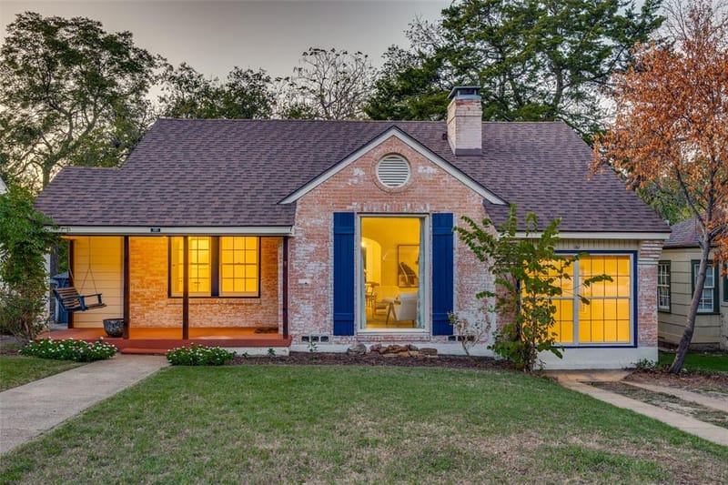 7011 Hammond Avenue, Dallas TX 75223