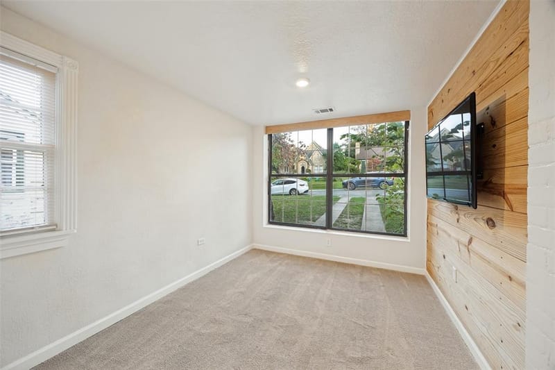 7011 Hammond Avenue, Dallas TX 75223 - Photo 21