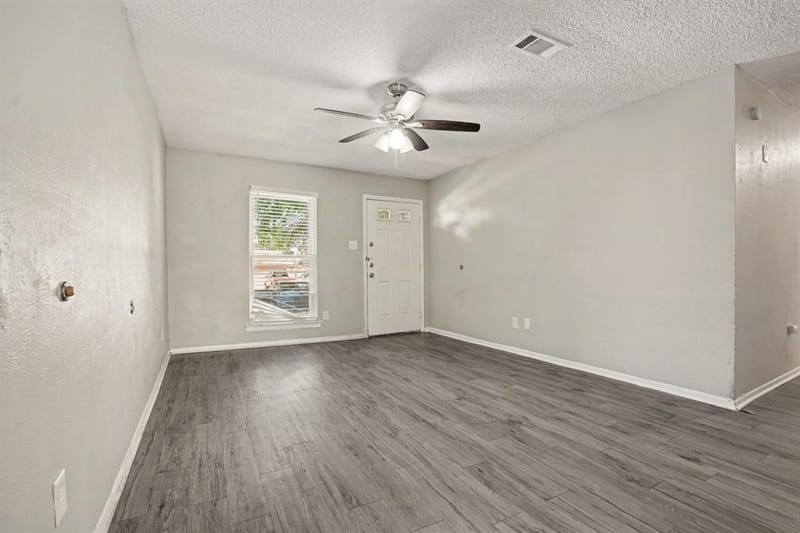 700 Prairie View Drive, Mansfield TX 76063 - Photo 6