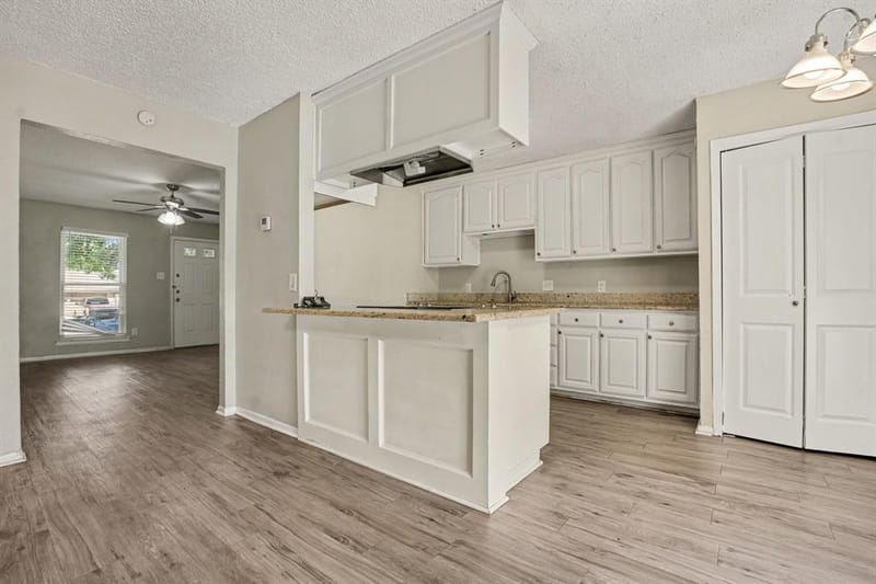 700 Prairie View Drive, Mansfield TX 76063 - Photo 8