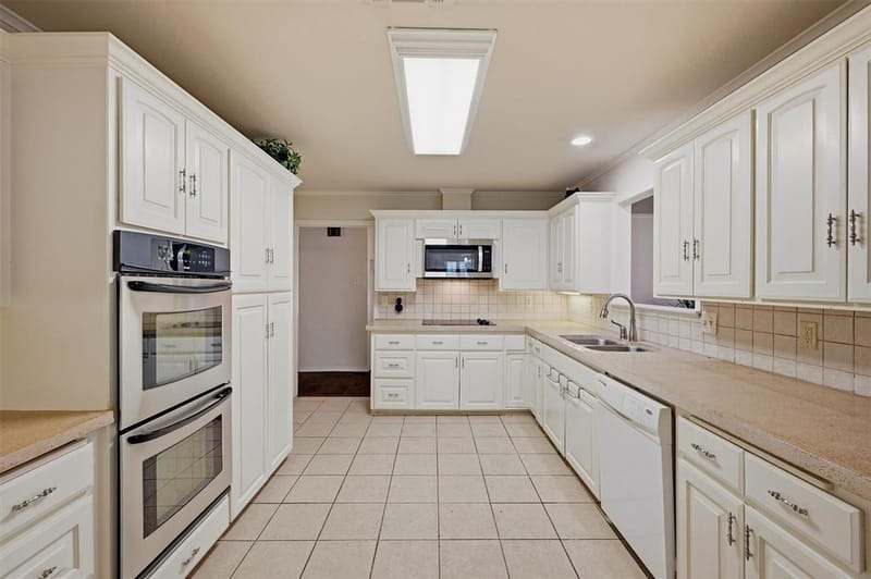 1105 N Woods Street, Sherman TX 75092 - Photo 22