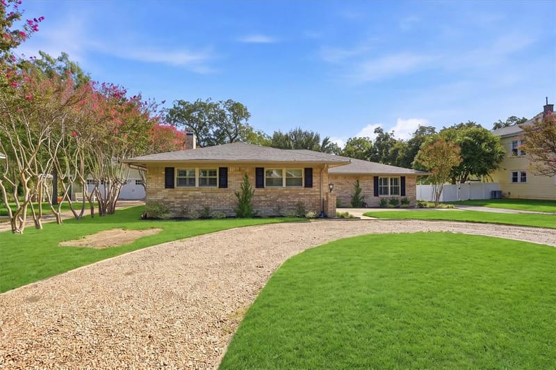 1105 N Woods Street, Sherman TX 75092 - Photo 9